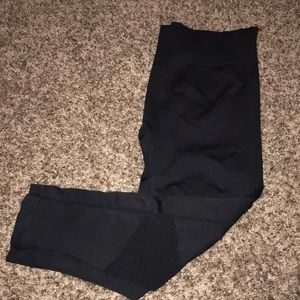 Fabletics Black crops